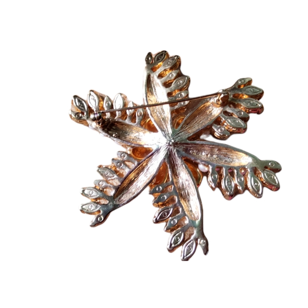 Beautiful Rhinestone/Pearl Brooch - Picture 2 of 9